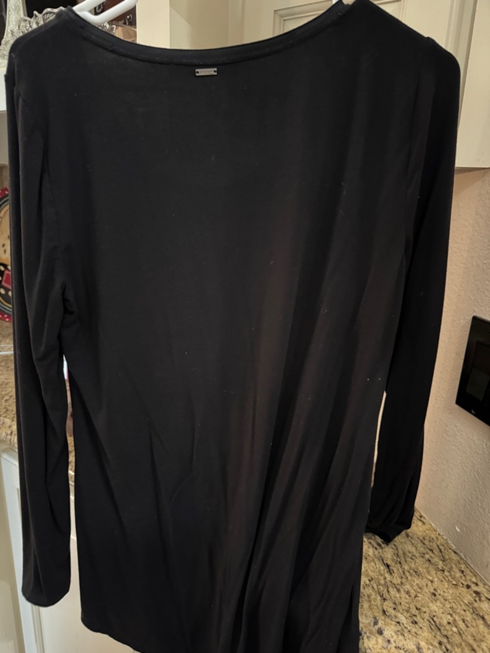 White House Black Market Black Long Sleeve Scoop Neck Top - Classic Essential - Picture 2 of 5